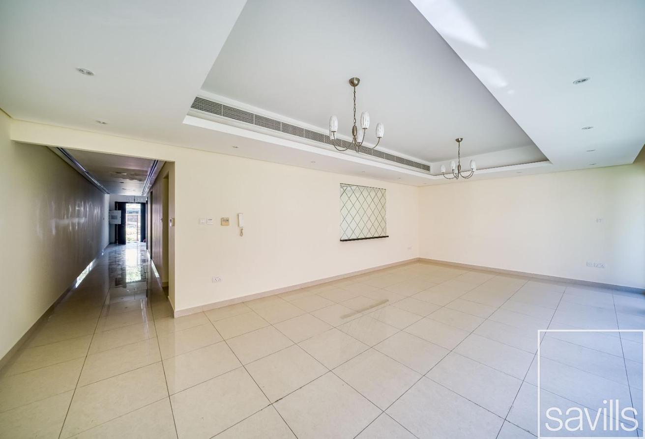 Vacant | Large Layout | Well Maintained photo 11