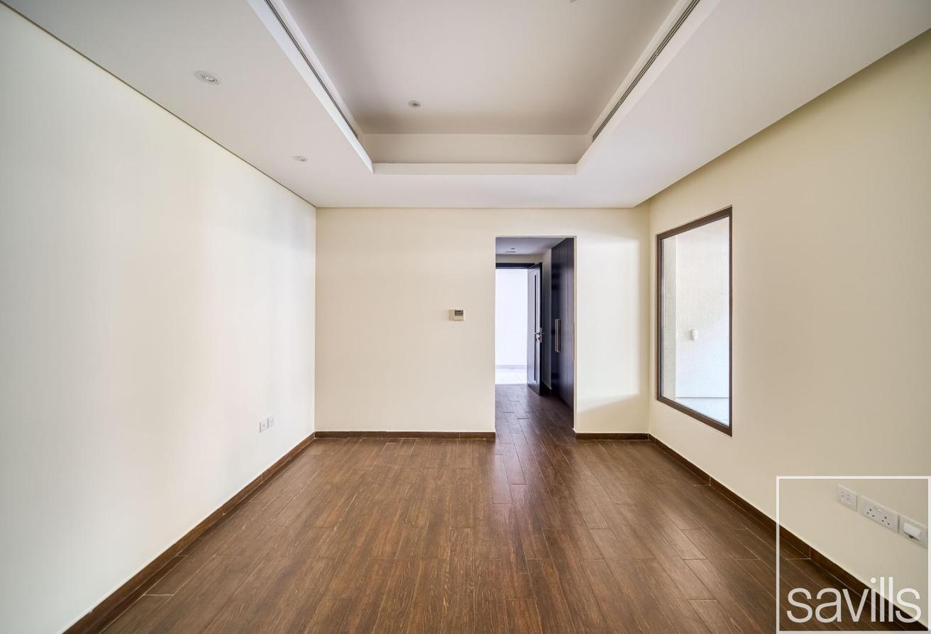 Vacant | Large Layout | Well Maintained photo 5