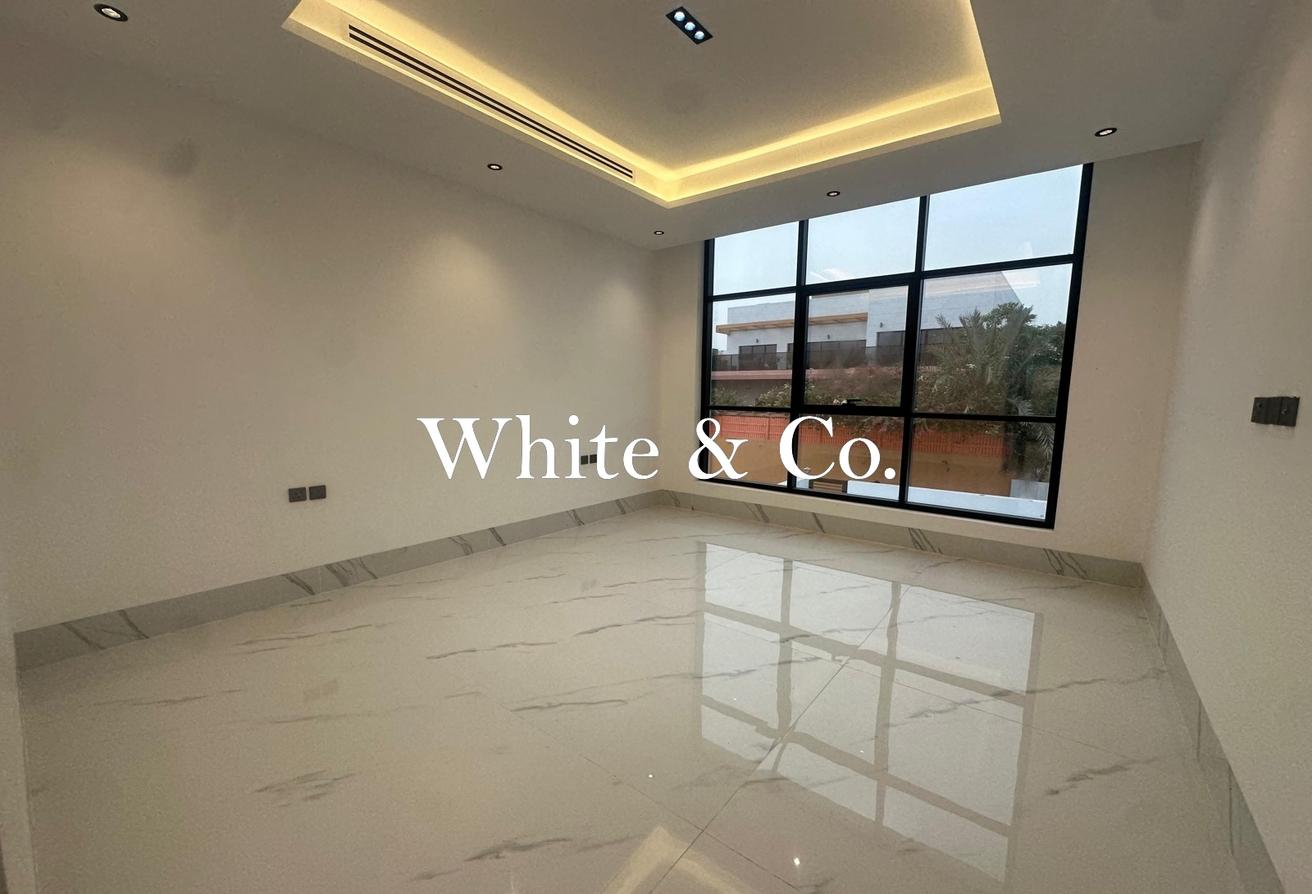 Large Layout | Private Pool | Vacant Now photo 14