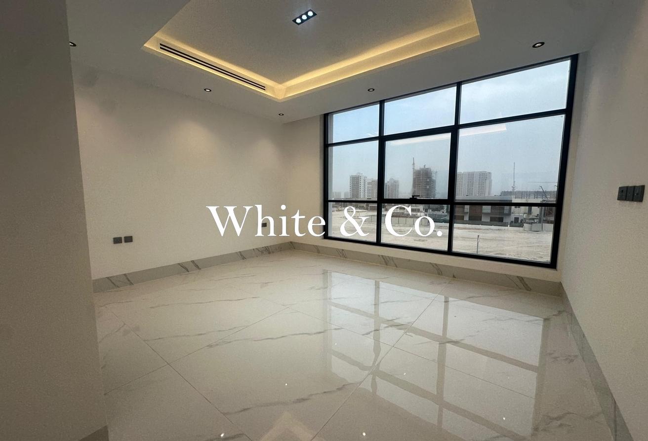 Large Layout | Private Pool | Vacant Now photo 20