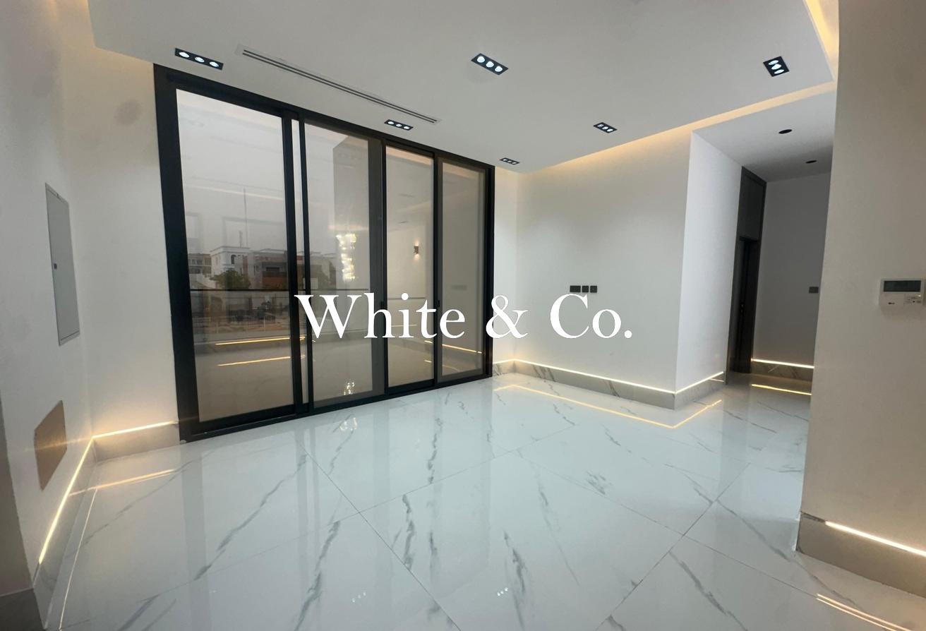 Large Layout | Private Pool | Vacant Now photo 18