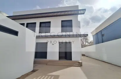 Villa - 5 Bedrooms - 5 Bathrooms for rent in Jumeirah 3 Villas - Jumeirah 3 - Jumeirah - Dubai