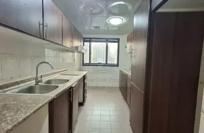 Apartment - 3 Bedrooms - 3 Bathrooms for rent in Tourist Club Area - Abu Dhabi Apartment - 3 Bedrooms - 3 Bathrooms for rent in Tourist Club Area - Abu Dhabi