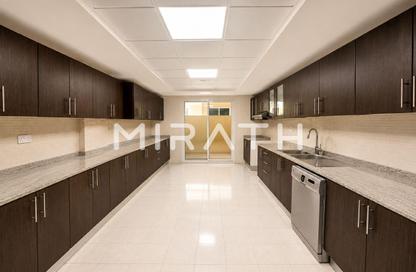 Villa - 5 Bedrooms - 5 Bathrooms for rent in Umm Suqeim 2 Villas - Umm Suqeim 2 - Umm Suqeim - Dubai