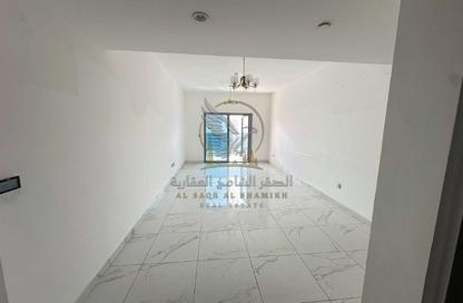 Apartment - 3 - 4 for rent in Al Majaz 1 - Al Majaz - Sharjah Apartment - 3 - 4 for rent in Al Majaz 1 - Al Majaz - Sharjah