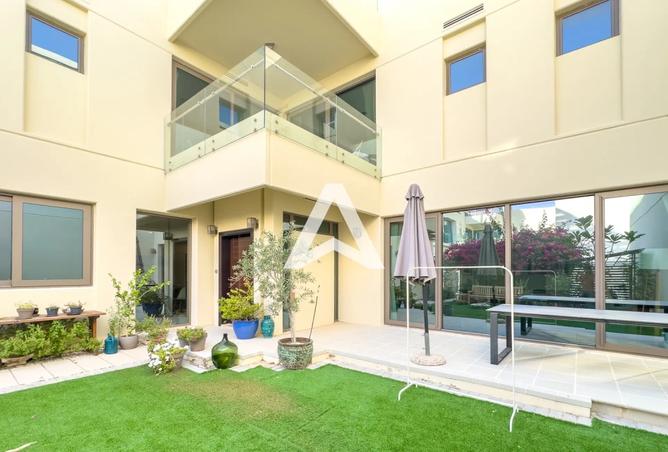 3 غرف نوم + غرفة الخادمة بحديقة خاصة | بيت مفتوح يوم الجمعة والسبت والأحد