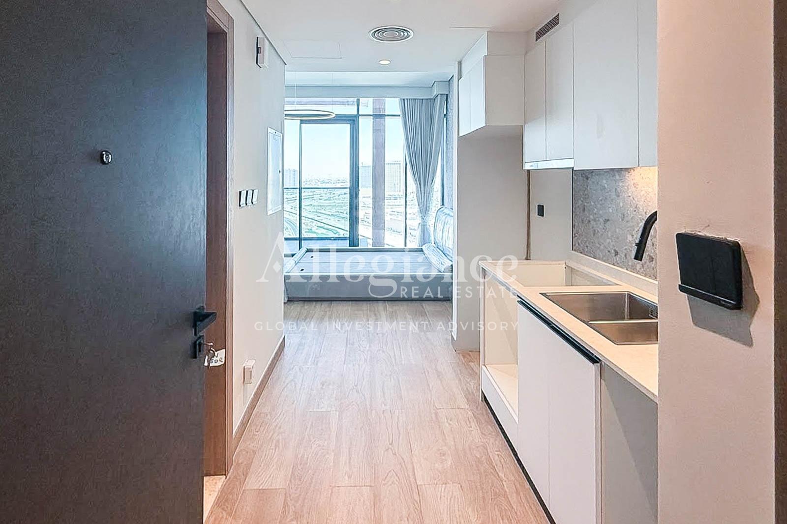Spacious | Semi furnished | Vacant | Prime JVT — view 2