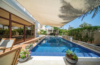 Villa - 4 Bedrooms - 5 Bathrooms for sale in Meadows 1 - Meadows - Dubai