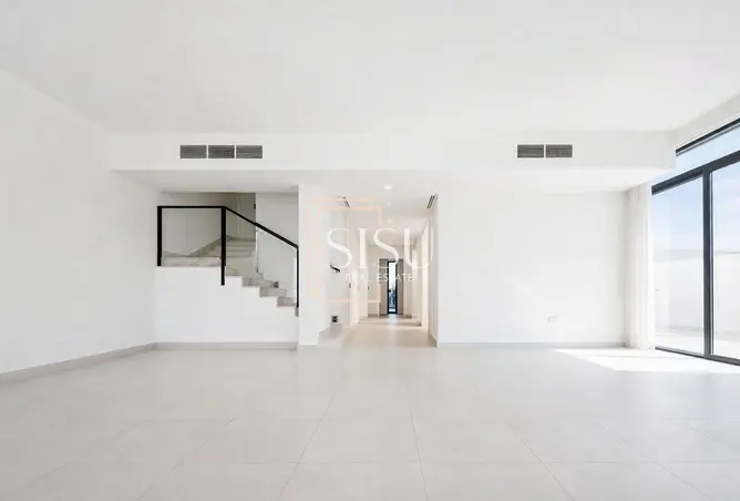 155072000 - Property Image 2