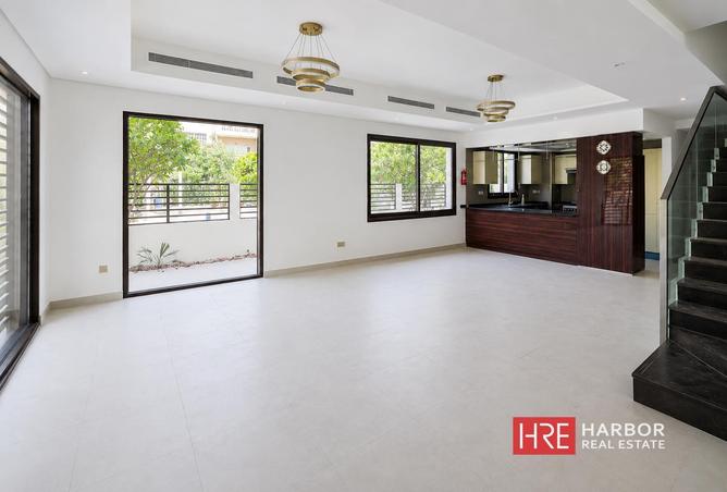 112730945 - Property Image 3