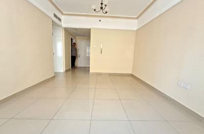 Apartment - 1 Bedroom - 2 Bathrooms for rent in Sharjah 555 Tower - Al Khan Corniche - Al Khan - Sharjah Apartment - 1 Bedroom - 2 Bathrooms for rent in Sharjah 555 Tower - Al Khan Corniche - Al Khan - Sharjah