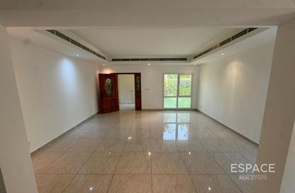 Villa - 4 Bedrooms - 4 Bathrooms for rent in Meadows 7 - Meadows - Dubai