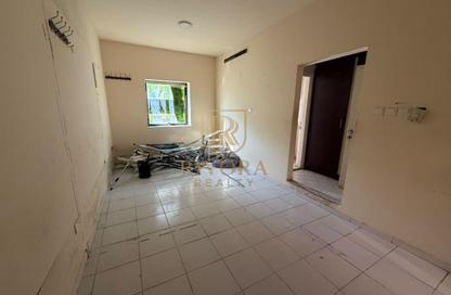 Apartment - Studio - 1 for rent in Umm Hurair 1 - Umm Hurair - Bur Dubai - Dubai