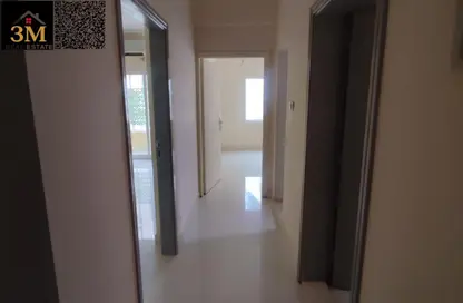 Apartment - 1 Bedroom - 2 Bathrooms for rent in Corniche Tower - Ajman Corniche Road - Ajman