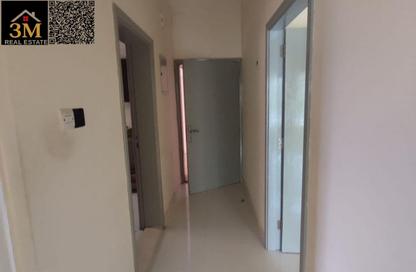 Apartment - 1 Bedroom - 2 Bathrooms for rent in Corniche Tower - Ajman Corniche Road - Ajman