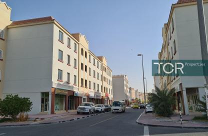 Shop - Studio - 1 Bathroom for rent in Building Y09 - England Cluster - International City - Dubai