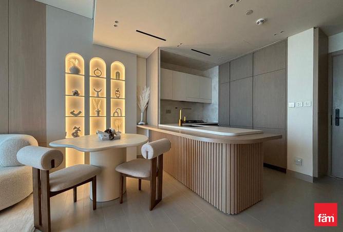 Upgraded | Fully Furnished | Pool Facing photo 3