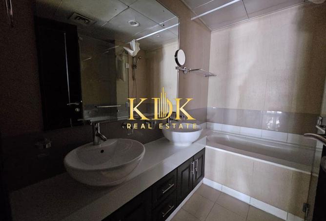 83211786 - Property Image 2