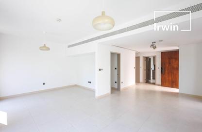 Villa - 4 - 5 for rent in Aura 2 - Aura - Tilal Al Ghaf - Dubai Villa - 4 - 5 for rent in Aura 2 - Aura - Tilal Al Ghaf - Dubai