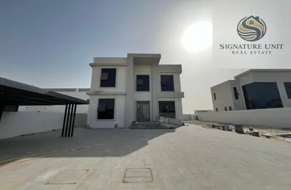 Villa - 5 Bedrooms - 7 Bathrooms for rent in Wadi Alshabak - Dubai