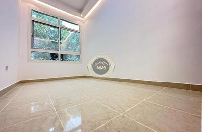 Apartment - 1 - 1 for rent in Al Mushrif - Abu Dhabi