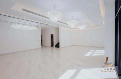 Villa - 6 Bedrooms - 7 Bathrooms for rent in Jumeirah 1 Villas - Jumeirah 1 - Jumeirah - Dubai Villa - 6 Bedrooms - 7 Bathrooms for rent in Jumeirah 1 Villas - Jumeirah 1 - Jumeirah - Dubai