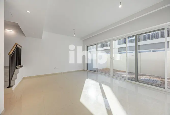 83212285 - Property Image 3