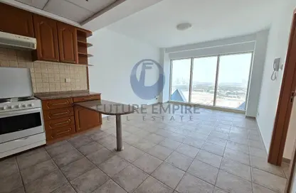 شقة - غرفة نوم - 2 حمامات للايجار في برج  UP - شارع الشيخ زايد - دبي