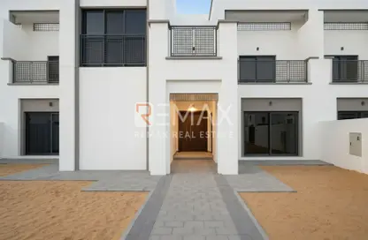 Villa - 4 Bedrooms - 4 Bathrooms for rent in Fay Alreeman - Al Shamkha - Abu Dhabi Villa - 4 Bedrooms - 4 Bathrooms for rent in Fay Alreeman - Al Shamkha - Abu Dhabi