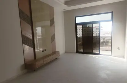 Apartment - Studio - 1 Bathroom for rent in Silver Park Residency - International City Phase 2 - Al Warsan 4 - Al Warsan - Dubai