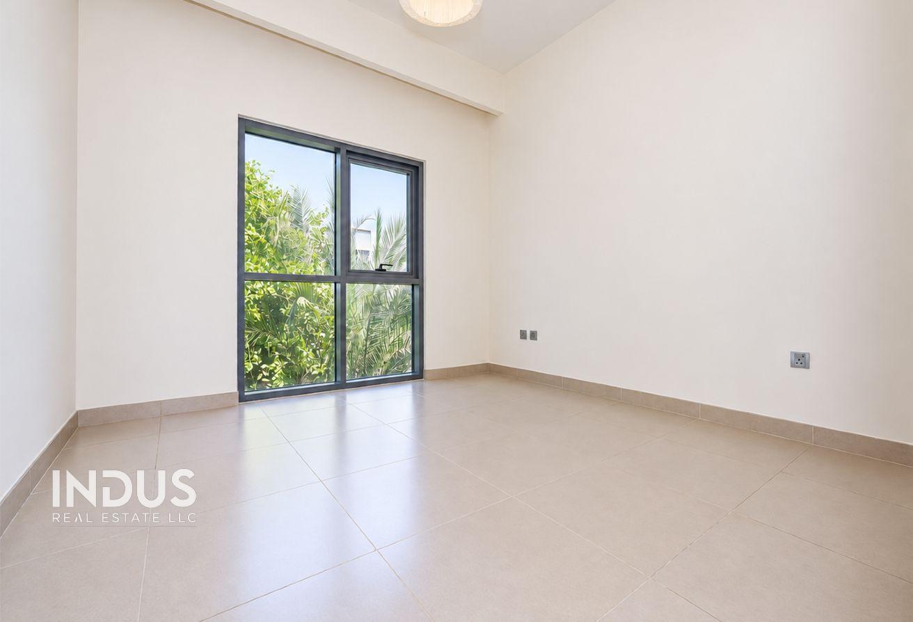 Ready to Move in | Huge Plot | 3BHK Plus Maid photo 23
