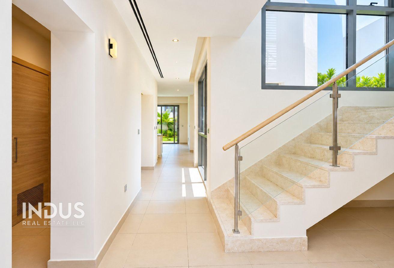 Ready to Move in | Huge Plot | 3BHK Plus Maid photo 7