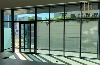 Office Space - Studio - 1 Bathroom for rent in SOL Bay - Business Bay - Dubai