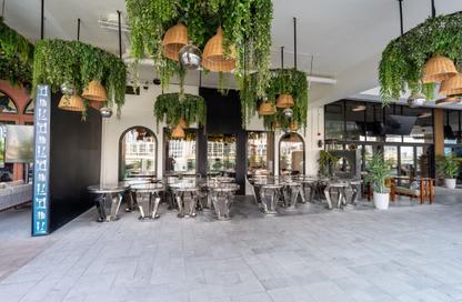 Shop - Studio - 1 for rent in Millennium Binghatti Residences - Business Bay - Dubai
