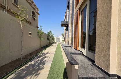 Villa - 5 Bedrooms - 6 Bathrooms for rent in Al Goaz - Wasit - Sharjah