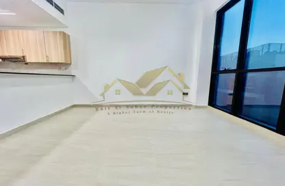 Apartment - 1 Bedroom - 2 Bathrooms for rent in Jumeirah Garden City - Al Satwa - Dubai