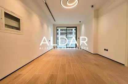 شقة - غرفة نوم - 1 حمام للايجار في مساكن الارتفاع - منطقة 16 - قرية جميرا الدائرية - دبي