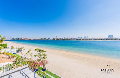 Villa - 4 Bedrooms - 5 Bathrooms for rent in Garden Homes Frond D - Garden Homes - Palm Jumeirah - Dubai