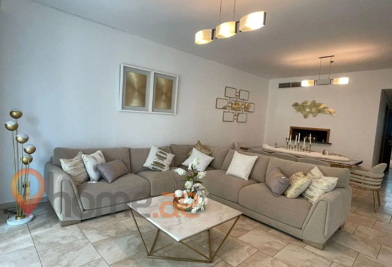 165581383 - Property Main Image