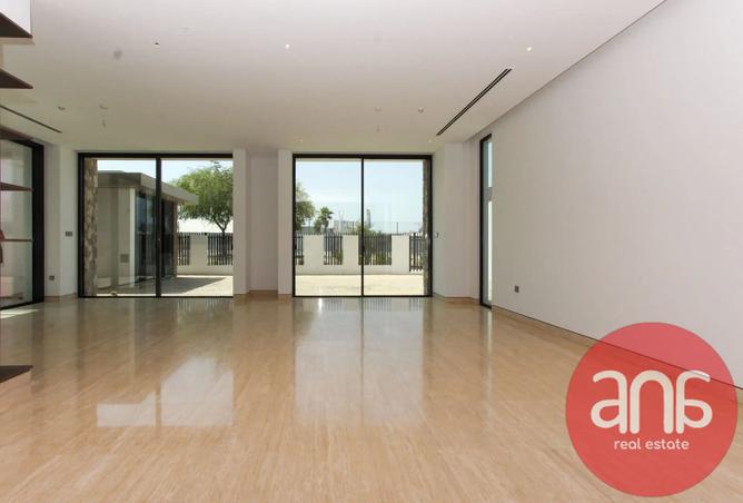 135607755 - Property Image 2