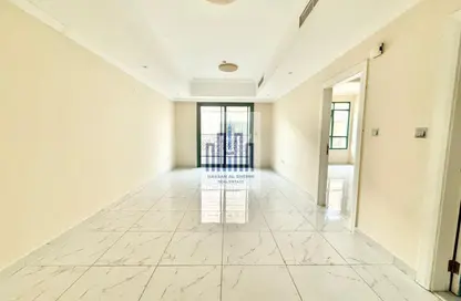 Apartment - 1 Bedroom - 2 Bathrooms for rent in Muwailih Building - Muwaileh - Sharjah
