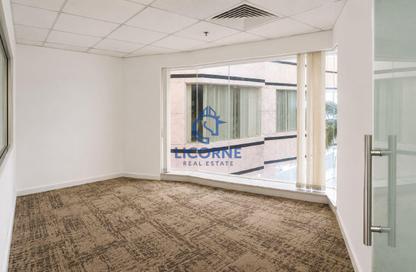 Office Space - Studio - 1 Bathroom for rent in Fairmont Hotel - Sheikh Zayed Road - Dubai