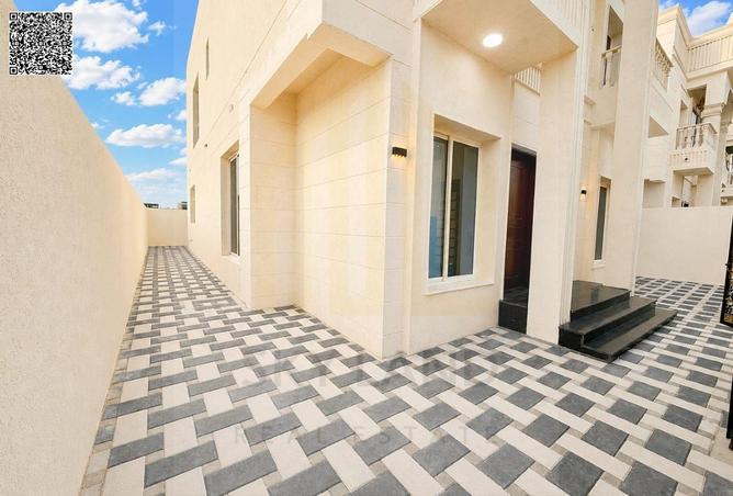 136123710 - Property Image 2