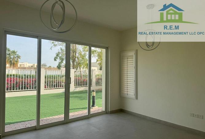 53573141 - صورة العقار 3