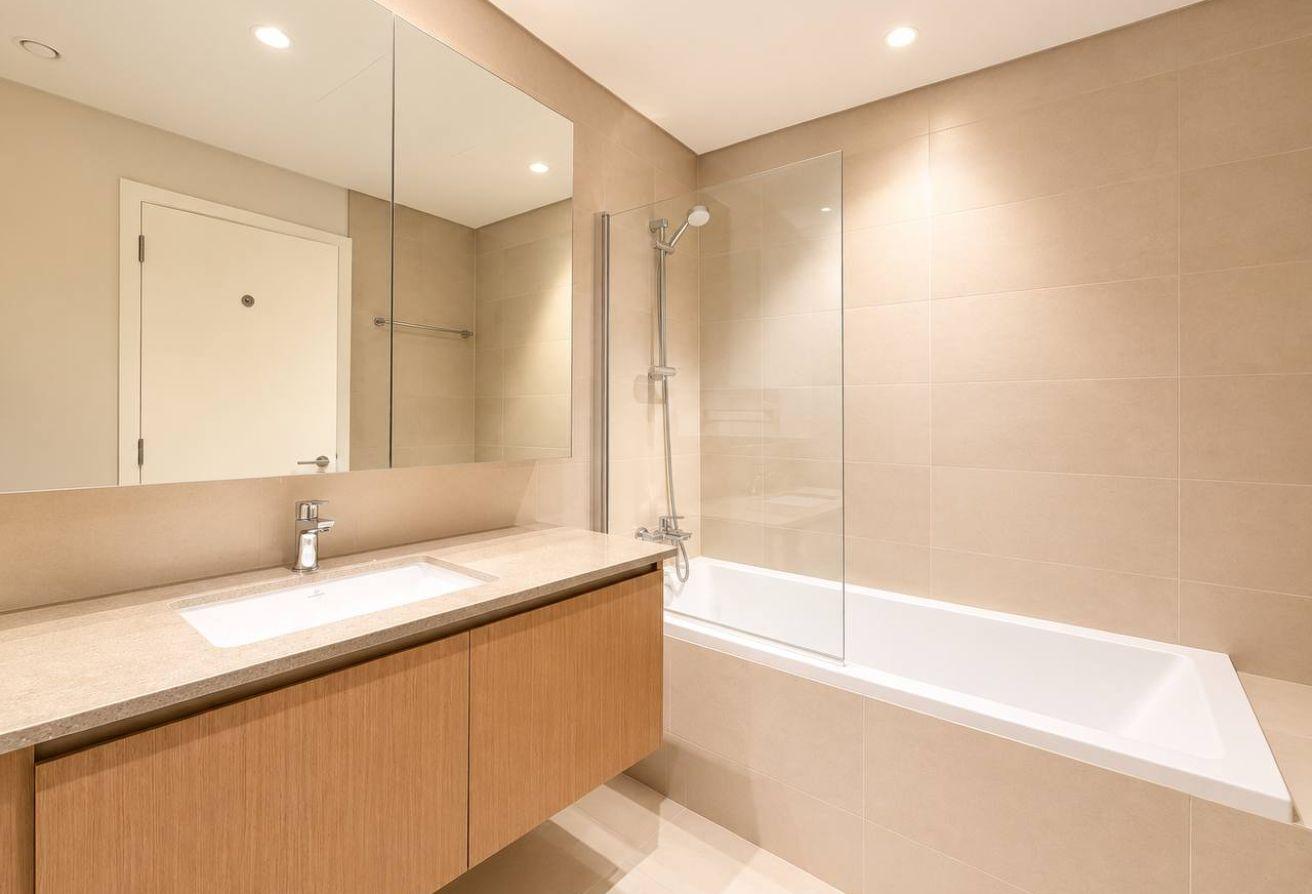 Upgraded 2 BR Apartment in Dubai Creek Harbour photo 18