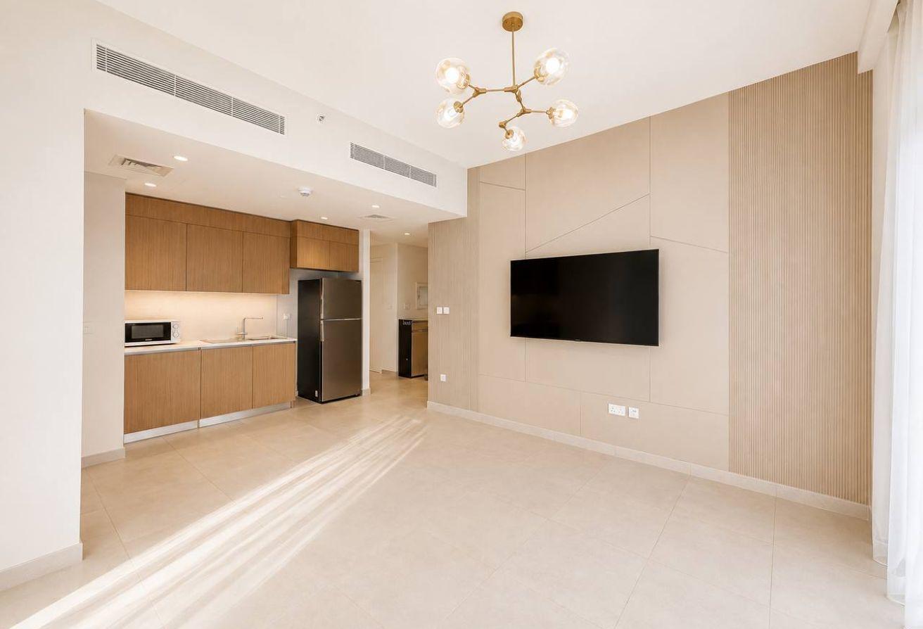 Upgraded 2 BR Apartment in Dubai Creek Harbour photo 3