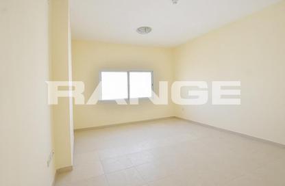 Apartment - 1 Bedroom - 2 Bathrooms for rent in Sunrise Building - Dubai Silicon Oasis - Dubai