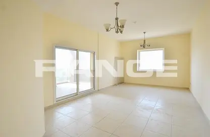 Apartment - 1 Bedroom - 2 Bathrooms for rent in Sunrise Building - Dubai Silicon Oasis - Dubai