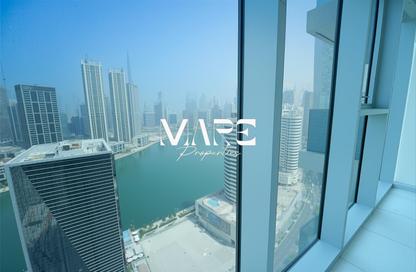 شقة - 3 - 4 للايجار في برج المستقبل - الخليج التجاري - دبي
