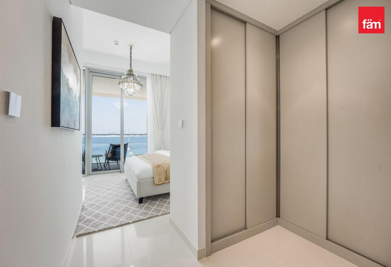 Palm View | Townhouse | Fully Upgraded photo 8